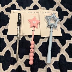 NEW 3 kids light up wands